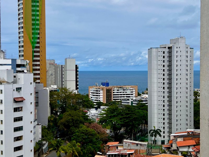 APARTAMENTO VISTA MAR 3 QUARTOS SUÍTE GARAGEM À VENDA EM ONDINA! Rua Ranulfo Oliveira Salvador - 