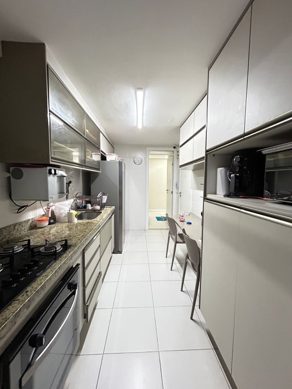 APARTAMENTO NASCENTE 3 SUÍTES, LAVABO, CLIMATIZADO 3 GARAGENS À VENDA NA BARRA! Rua José Pancetti Salvador - 