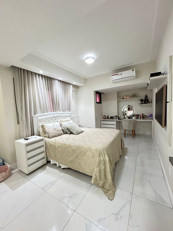 APARTAMENTO NASCENTE 3 SUÍTES, LAVABO, CLIMATIZADO 3 GARAGENS À VENDA NA BARRA! Rua José Pancetti Salvador - 