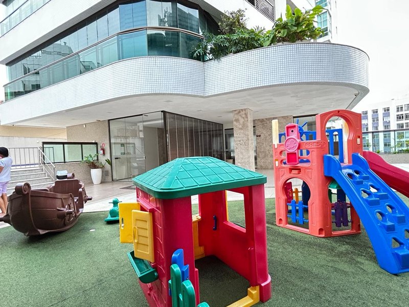 APARTAMENTO NASCENTE 3 SUÍTES, LAVABO, CLIMATIZADO 3 GARAGENS À VENDA NA BARRA! Rua José Pancetti Salvador - 