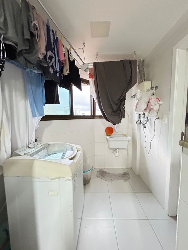 APARTAMENTO NASCENTE 3 SUÍTES, LAVABO, CLIMATIZADO 3 GARAGENS À VENDA NA BARRA! Rua José Pancetti Salvador - 