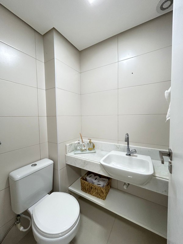 APARTAMENTO NASCENTE 3 SUÍTES, LAVABO, CLIMATIZADO 3 GARAGENS À VENDA NA BARRA! Rua José Pancetti Salvador - 