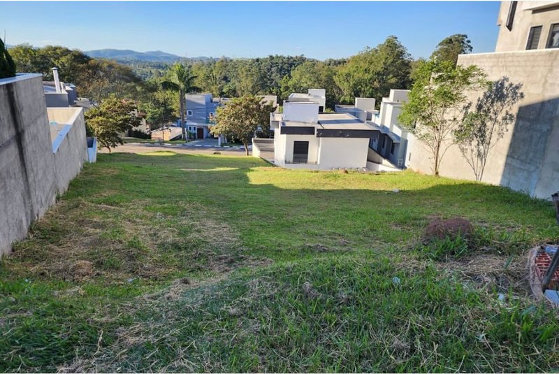 Terreno à venda com projeto já aprovado Rua Sabiá Santana de Parnaíba - 