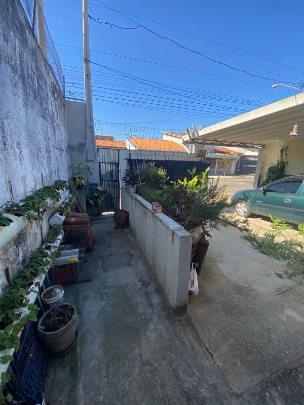 Casa 2 Dormitórios + Edicula com 1 Dormitório Conjunto do Bosque - Mogi das Cruzes - 