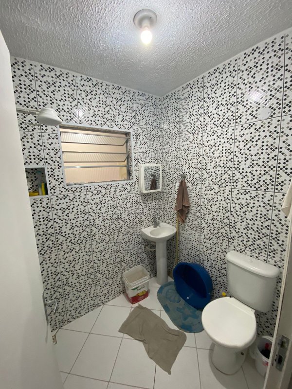 Casa 2 Dormitórios + Edicula com 1 Dormitório Conjunto do Bosque - Mogi das Cruzes - 