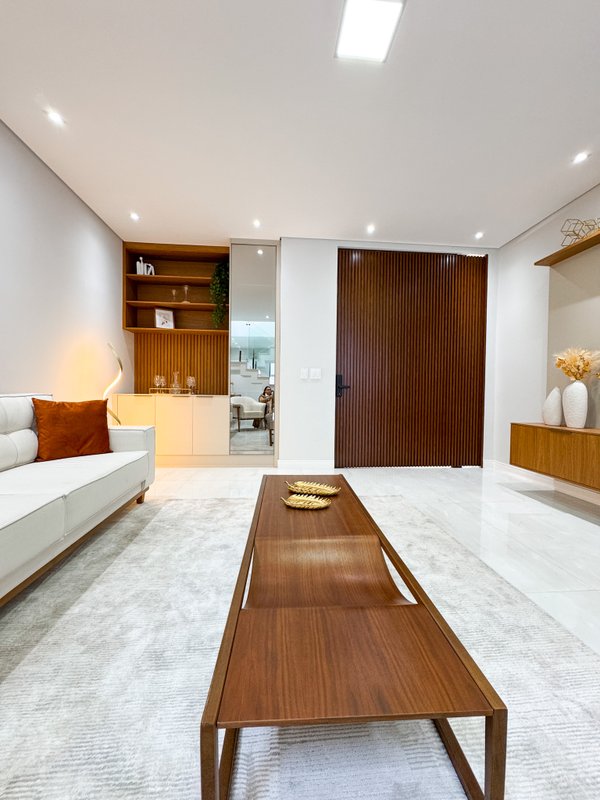 Belíssima casa à venda em condominio totalmente mobiliada Av Renova dos Santos Arujá - 