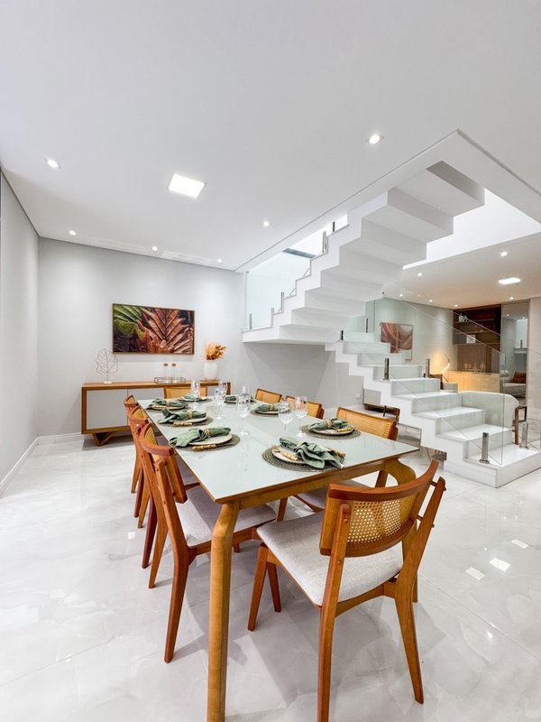 Belíssima casa à venda em condominio totalmente mobiliada Av Renova dos Santos Arujá - 