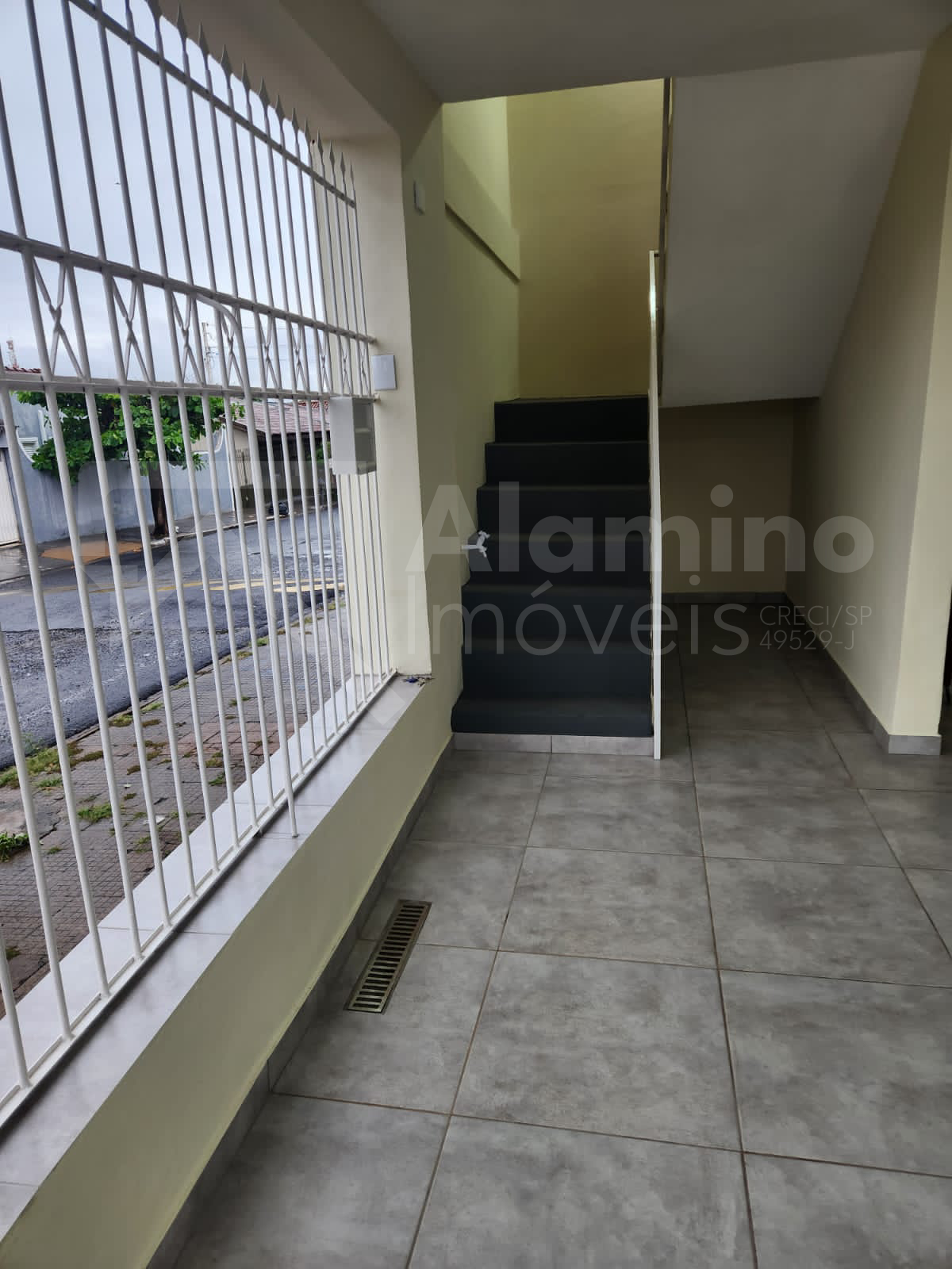 VILA CAMARGO - 2 RESID&Ecirc;NCIAS - 1 T&Eacute;RREA E 1 NO PRIMEIRO ANDAR  Bauru - 