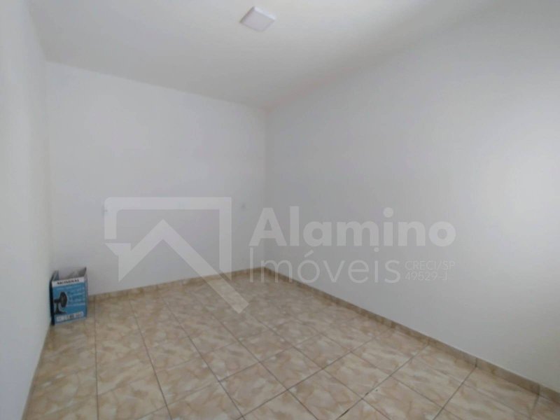 VILA CAMARGO - 2 RESIDÊNCIAS - 1 TÉRREA E 1 NO PRIMEIRO ANDAR - Bauru - 