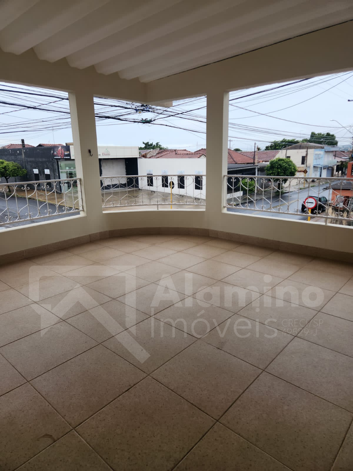 VILA CAMARGO - 2 RESID&Ecirc;NCIAS - 1 T&Eacute;RREA E 1 NO PRIMEIRO ANDAR  Bauru - 