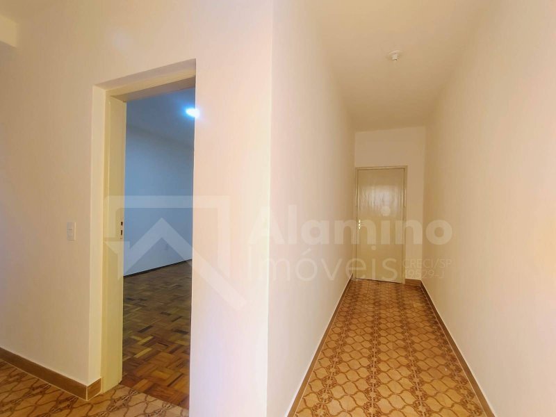 VILA CAMARGO - 2 RESIDÊNCIAS - 1 TÉRREA E 1 NO PRIMEIRO ANDAR - Bauru - 