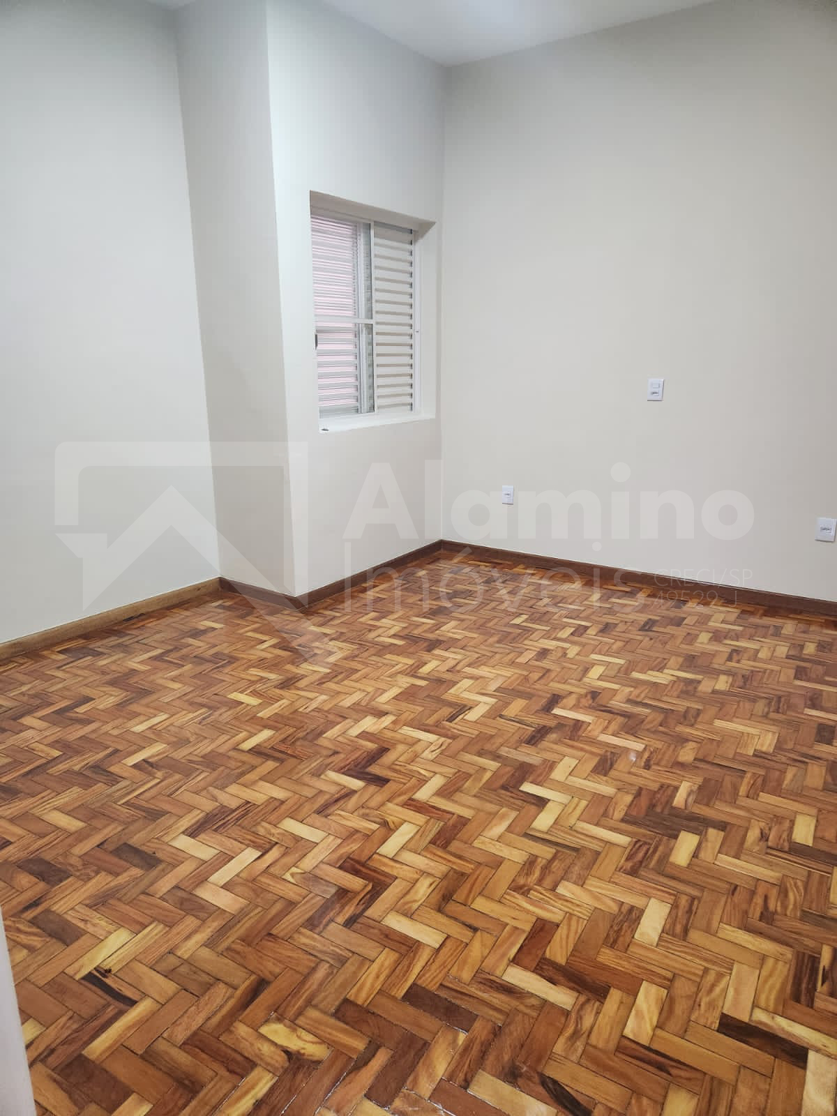 VILA CAMARGO - 2 RESID&Ecirc;NCIAS - 1 T&Eacute;RREA E 1 NO PRIMEIRO ANDAR  Bauru - 