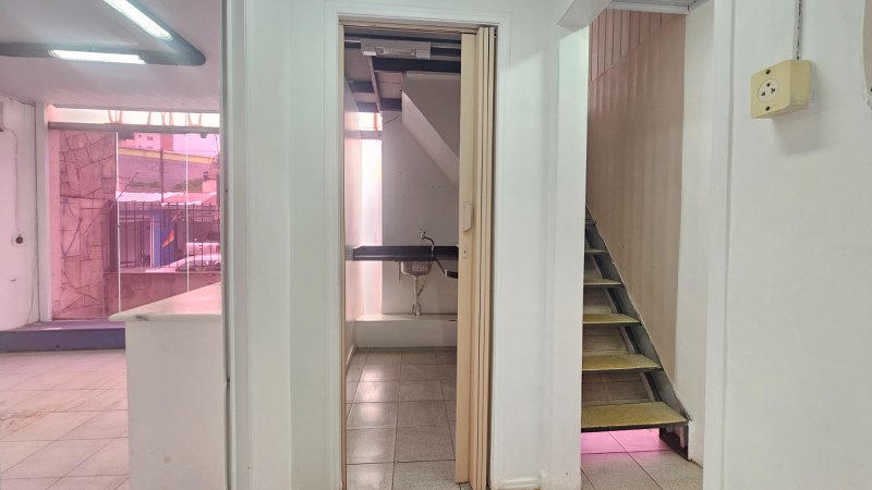 Loja com 75m² em Santo Amaro 02 salas 03 banheiros Avenida Nossa Senhora do Sabará São Paulo - 