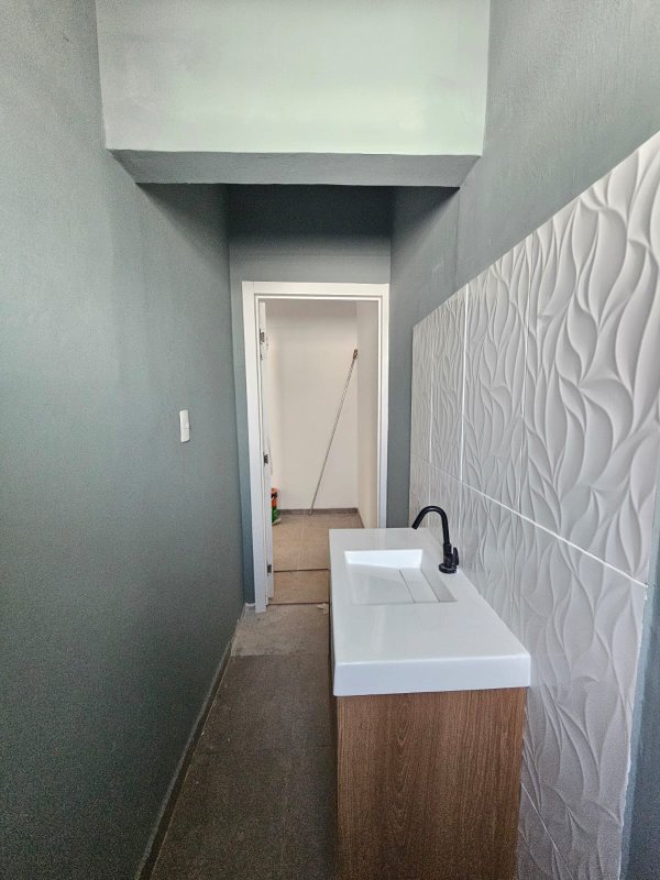 Sobreloja reformada com 110m² na Vila Emir 04 salas Avenida Nossa Senhora do Sabará São Paulo - 