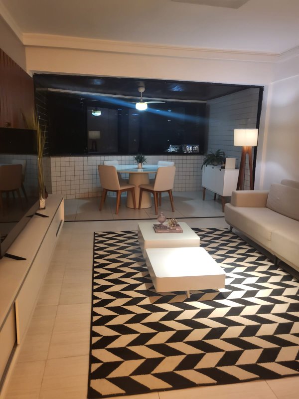 3 quartos (2 suítes). 127m². Varanda integrada. 2 vagas de garagem. Nascente Avenida Fernando Simões Barbosa Recife - 