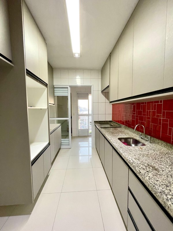 Excelente cobertura duplex com 03 dormitórios para venda - Ponta da Praia - Santos - SP Rua Dona Amélia Leuchtenberg Santos - 