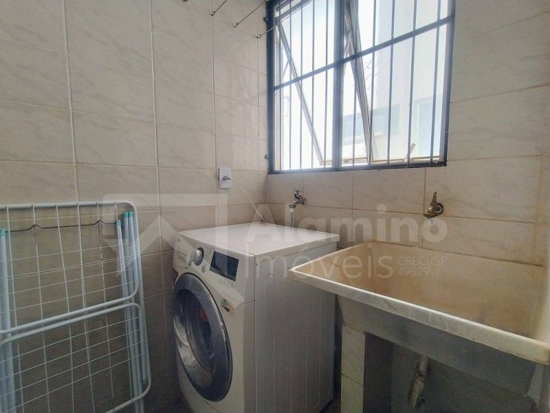 PARQUE GRANJA CECILIA - APARTAMENTO 02 DORM + 02 BANHEIROS - Bauru - 