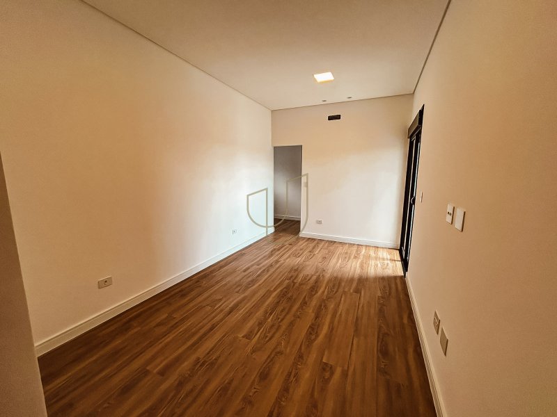 Casa Térrea com 3 Dormitórios no Reserva Rudá Avenida Robson Custódio Machado São José dos Campos - 
