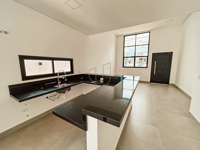 Casa Térrea com 3 Dormitórios no Reserva Rudá Avenida Robson Custódio Machado São José dos Campos - 