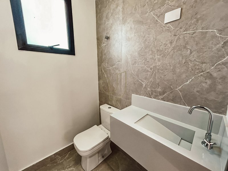 Casa Térrea com 3 Dormitórios no Reserva Rudá Avenida Robson Custódio Machado São José dos Campos - 