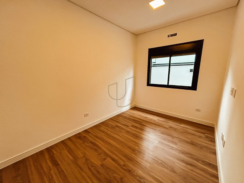 Casa Térrea com 3 Dormitórios no Reserva Rudá Avenida Robson Custódio Machado São José dos Campos - 