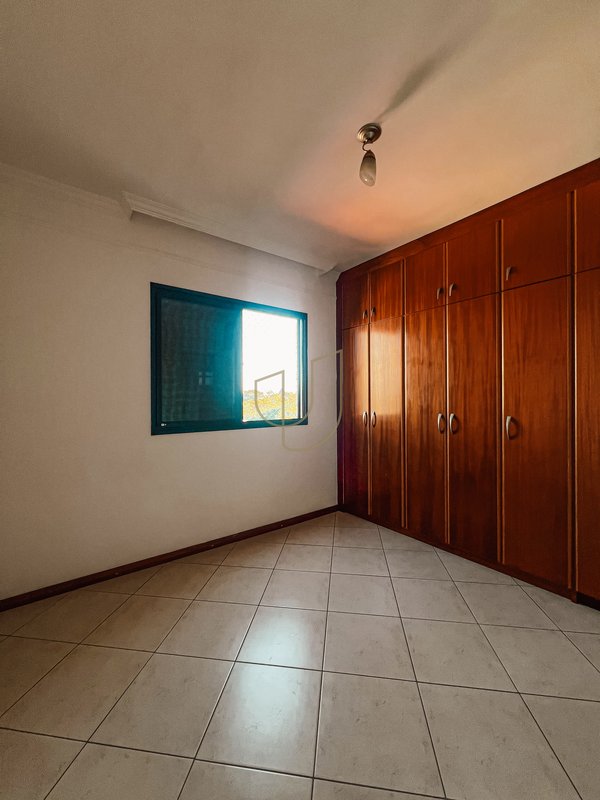 Apartamento com 3 Dormitórios no Condomínio Esplanada Park Rua Laurent Martins São José dos Campos - 