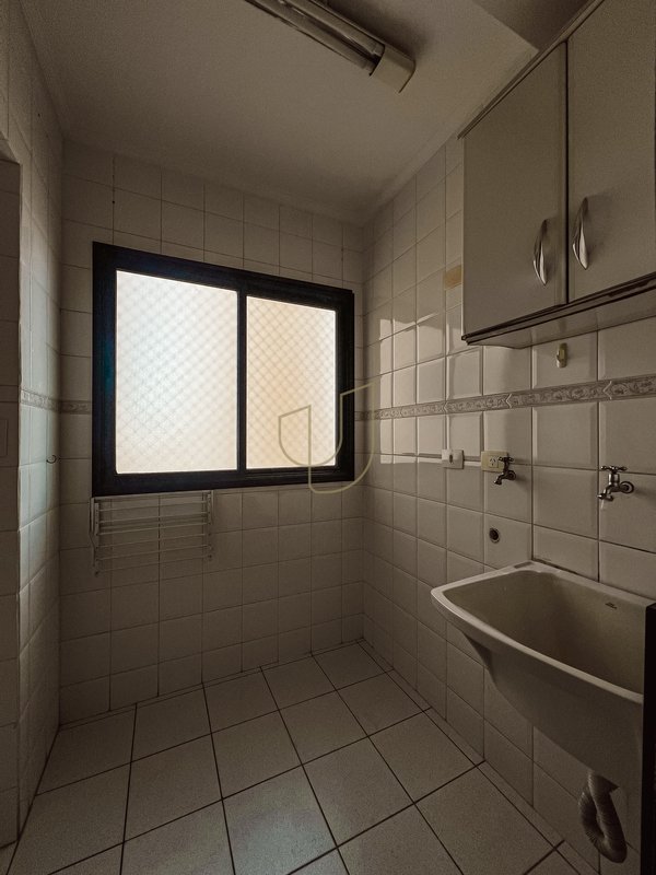 Apartamento com 3 Dormitórios no Condomínio Esplanada Park Rua Laurent Martins São José dos Campos - 