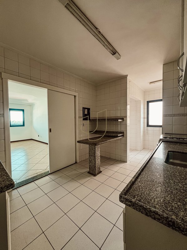 Apartamento com 3 Dormitórios no Condomínio Esplanada Park Rua Laurent Martins São José dos Campos - 