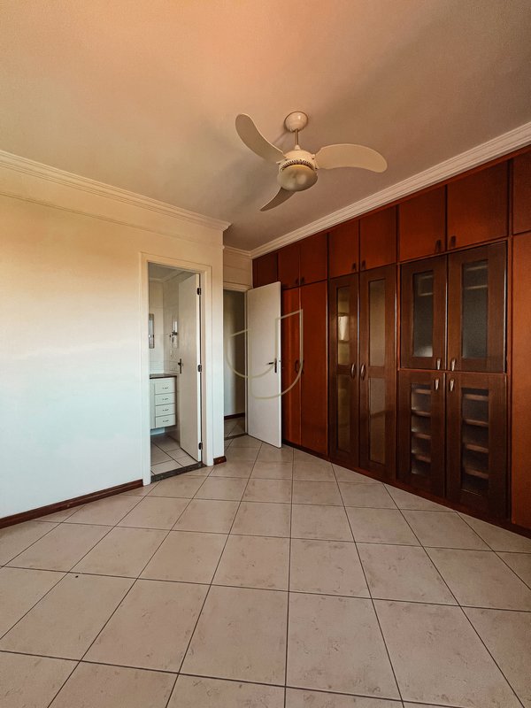 Apartamento com 3 Dormitórios no Condomínio Esplanada Park Rua Laurent Martins São José dos Campos - 