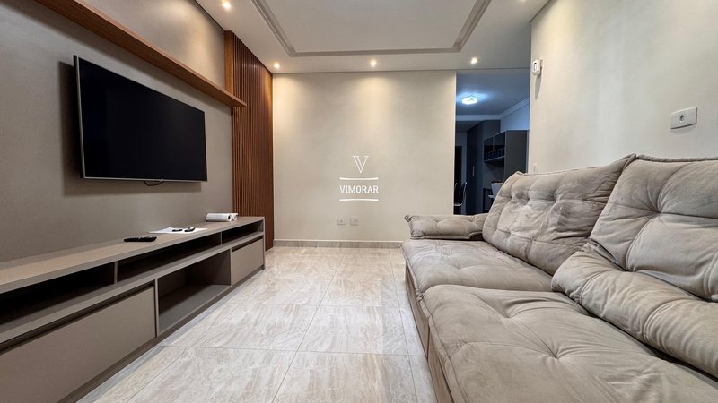Casa assobradada 3 dormitórios sendo 1 suíte + 4 vagas de garagem - Guarulhos - 