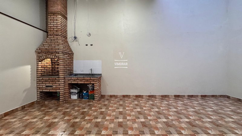 Casa assobradada 3 dormitórios sendo 1 suíte + 4 vagas de garagem - Guarulhos - 