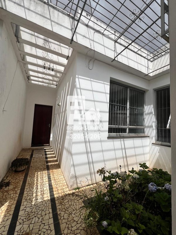 Imóvel Residencial / Comercial com Potencial Estratégico no Centro de Tatuí 🏢 - Tatuí - 