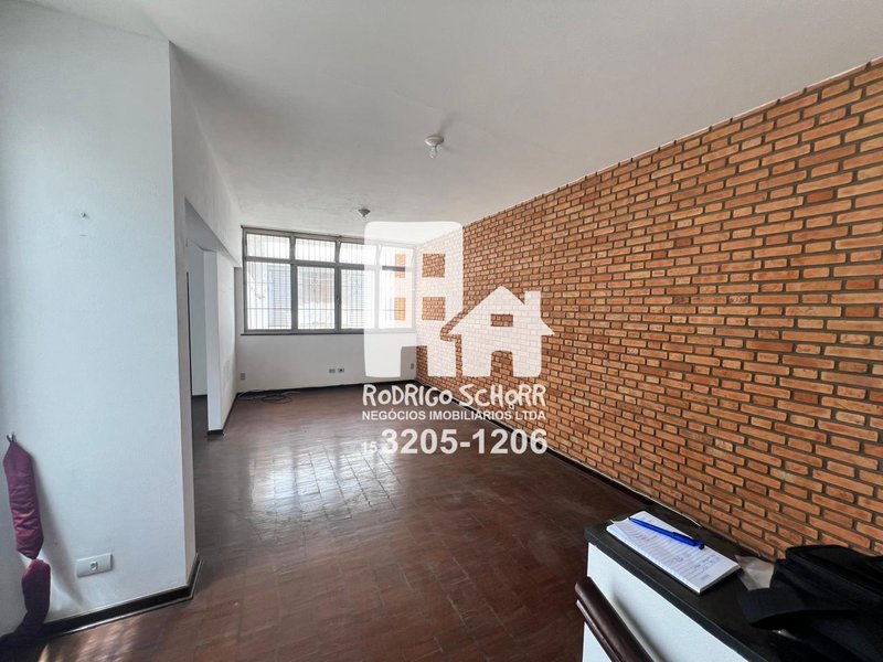 Imóvel Residencial / Comercial com Potencial Estratégico no Centro de Tatuí 🏢 - Tatuí - 