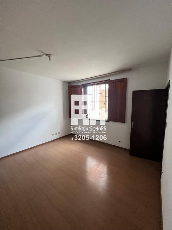 Imóvel Residencial / Comercial com Potencial Estratégico no Centro de Tatuí 🏢 - Tatuí - 