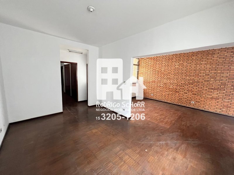Imóvel Residencial / Comercial com Potencial Estratégico no Centro de Tatuí 🏢 - Tatuí - 