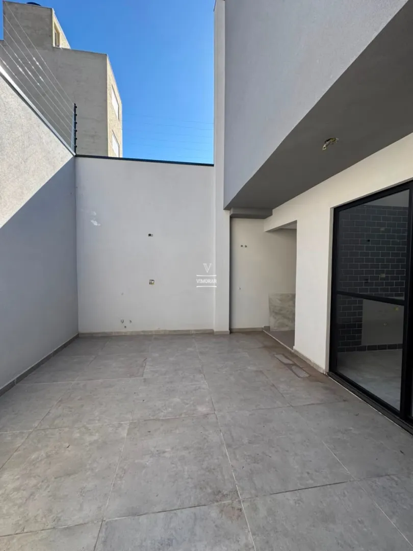 Sobrado 3 su&iacute;tes + 2 vagas de garagem  Guarulhos - 
