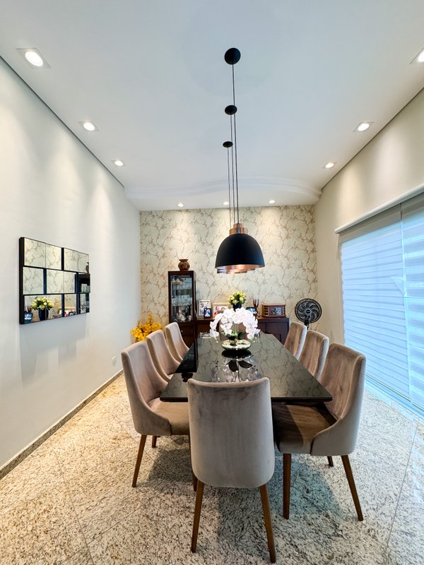 Elegância, Conforto e Vista privilegiada no Hills III – Porteira Fechada Rod. Pedro Eroles Arujá - 