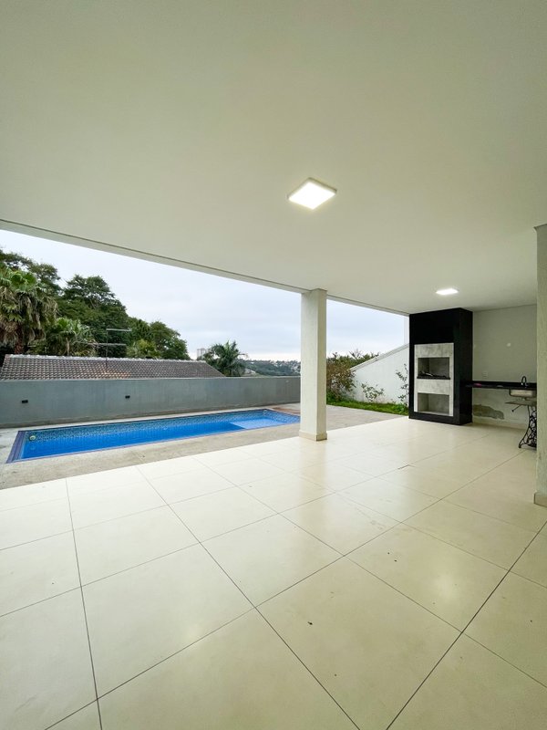 Casa Nova e Contemporânea no Arujá 5 Av. Benedito Manoel dos Santos Arujá - 