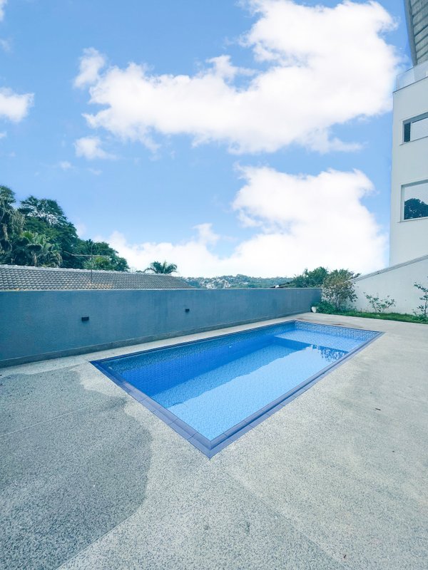Casa Nova e Contemporânea no Arujá 5 Av. Benedito Manoel dos Santos Arujá - 