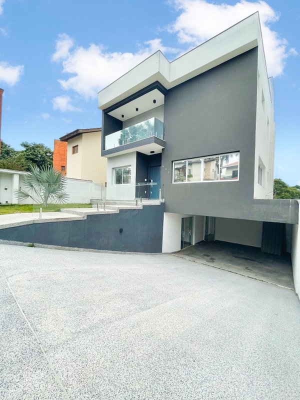 Casa Nova e Contemporânea no Arujá 5 Av. Benedito Manoel dos Santos Arujá - 
