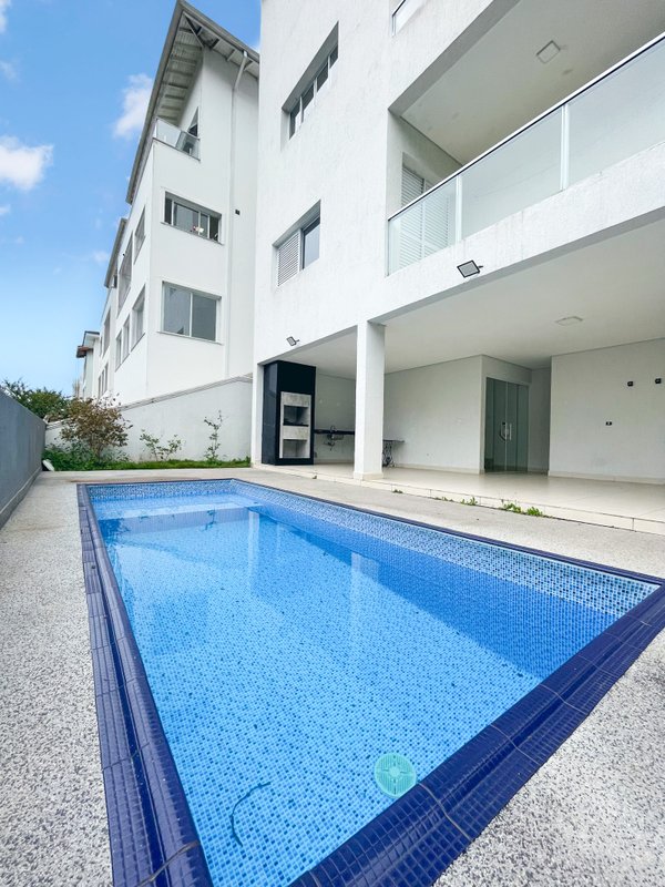 Casa Nova e Contemporânea no Arujá 5 Av. Benedito Manoel dos Santos Arujá - 