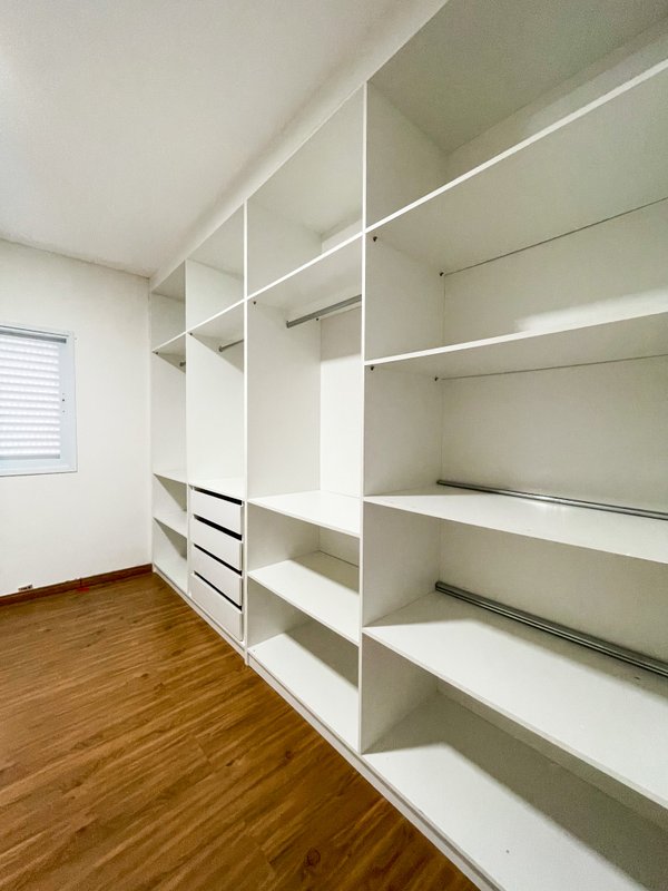 Casa Nova e Contemporânea no Arujá 5 Av. Benedito Manoel dos Santos Arujá - 