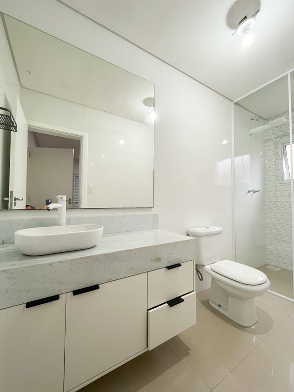 Casa Nova e Contemporânea no Arujá 5 Av. Benedito Manoel dos Santos Arujá - 