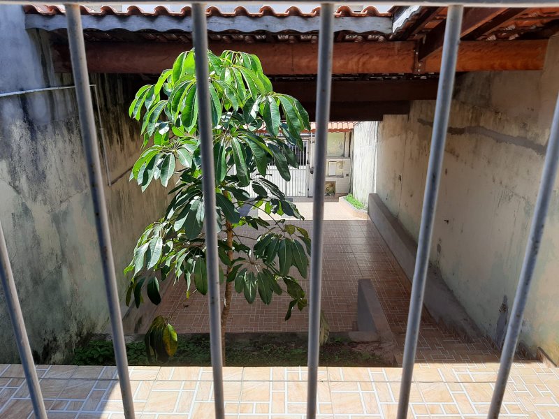 Casa Térrea com Quintal Amplo e 3 Dormitórios na Vila da Prata - Mogi das Cruzes - 