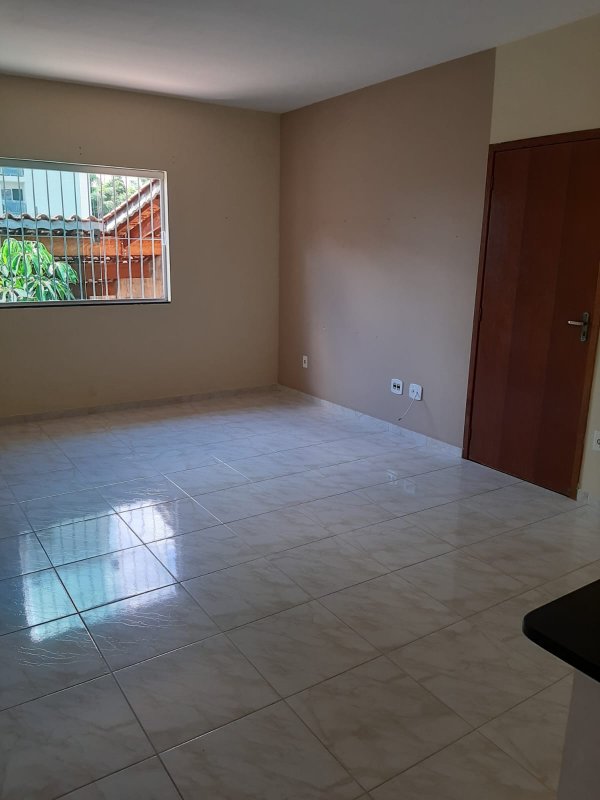 Casa Térrea com Quintal Amplo e 3 Dormitórios na Vila da Prata - Mogi das Cruzes - 