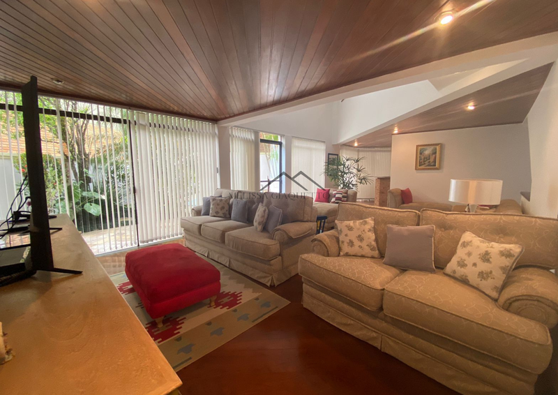 Residencial 10 - Casa Alto Padrão Avenida Bom Pastor Santana de Parnaíba - 