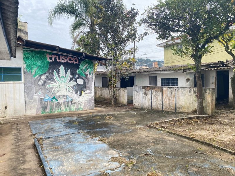 Área Residencial ou Comercial no Tremembé 624m² de terreno Avenida Nova Cantareira São Paulo - 