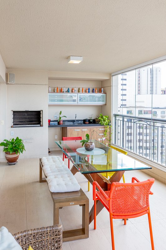 Apartamento 210m² em Moema 3 suítes 3 vagas Rua Juquis São Paulo - 