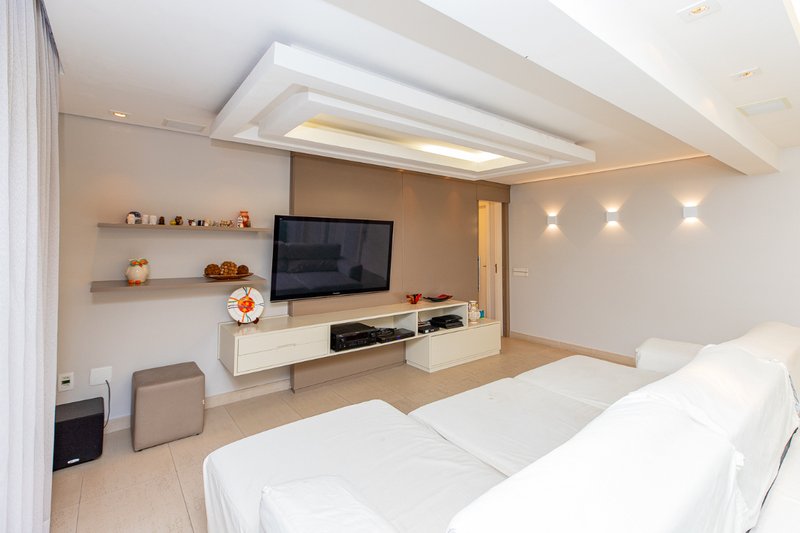 Apartamento 210m² em Moema 3 suítes 3 vagas Rua Juquis São Paulo - 