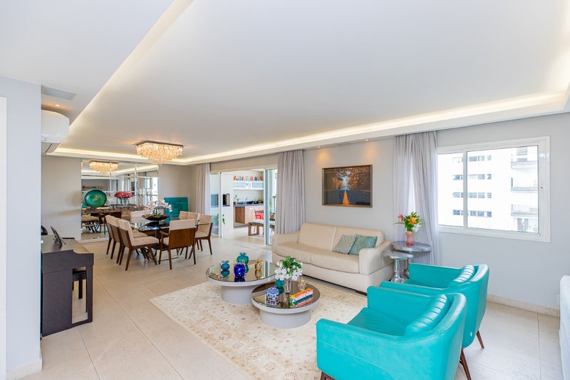 Apartamento 210m² em Moema 3 suítes 3 vagas Rua Juquis São Paulo - 
